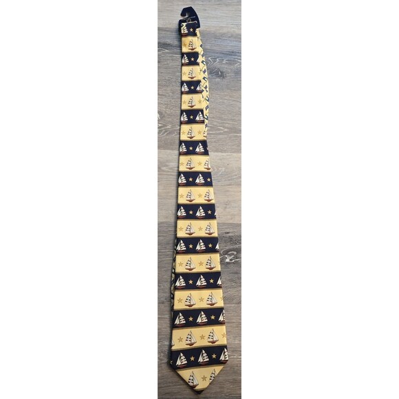 Vintage Tommy Hilfiger Tie Sail Boat Theme New without tags - Picture 3 of 5